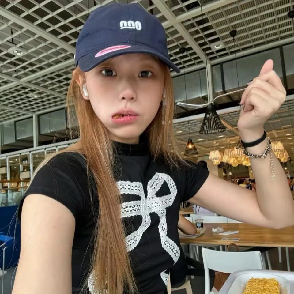 美丽笨女人